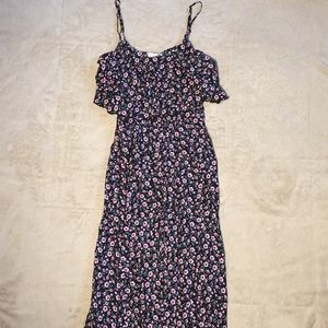 Floral maxi dress with slit